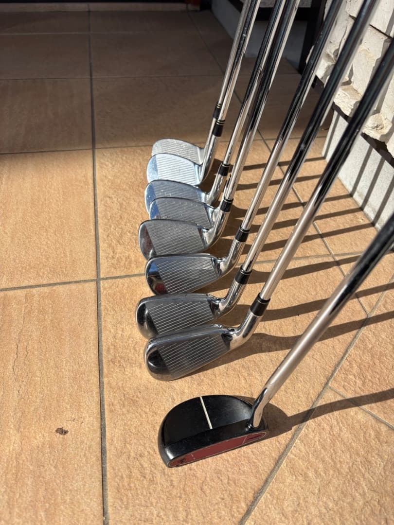 〈値下げ！〉【TaylorMade】中古ゴルフクラブ　セット＋おまけ