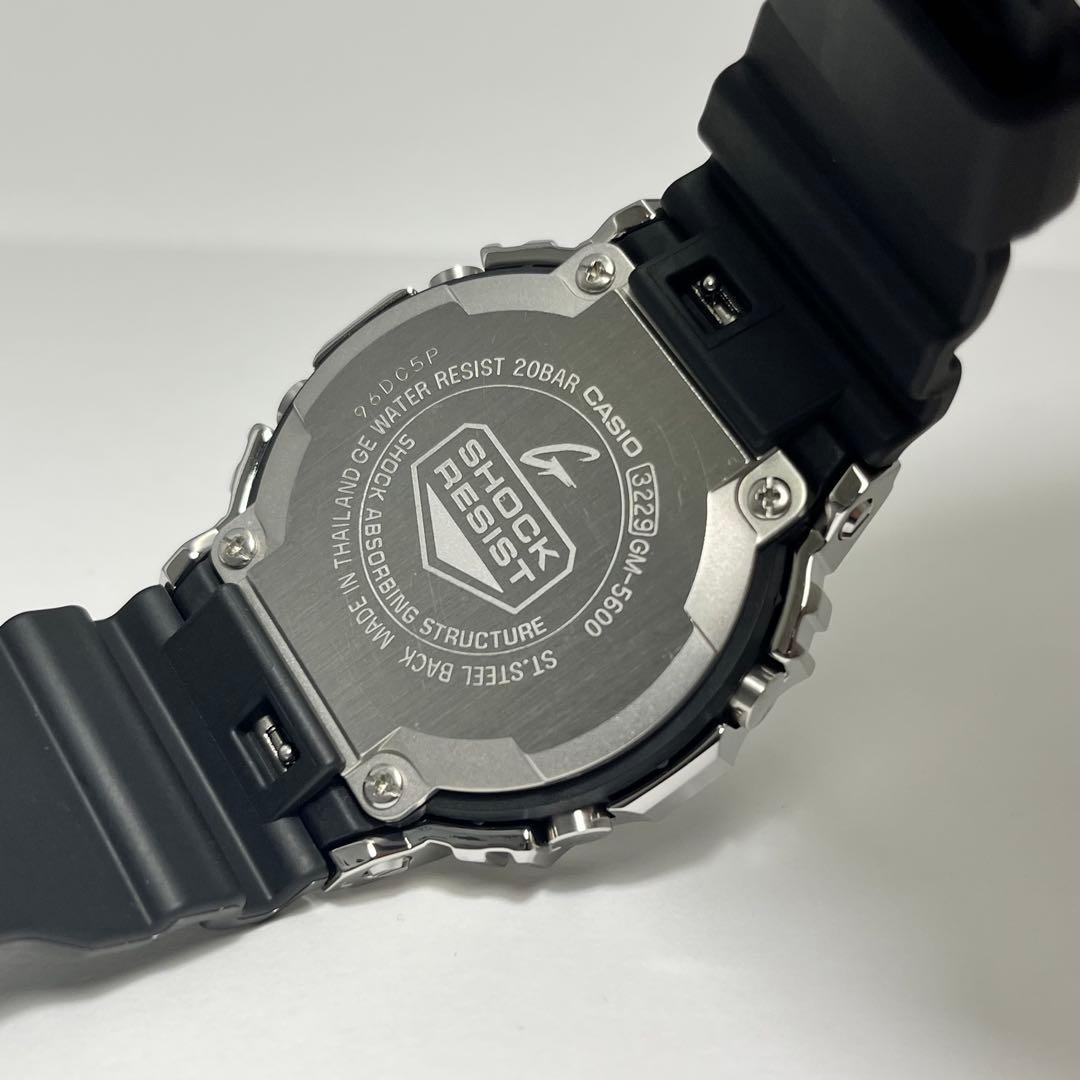 美品✨ G-SHOCK GM-5600 シルバー デジタル メタル メンズ腕時計