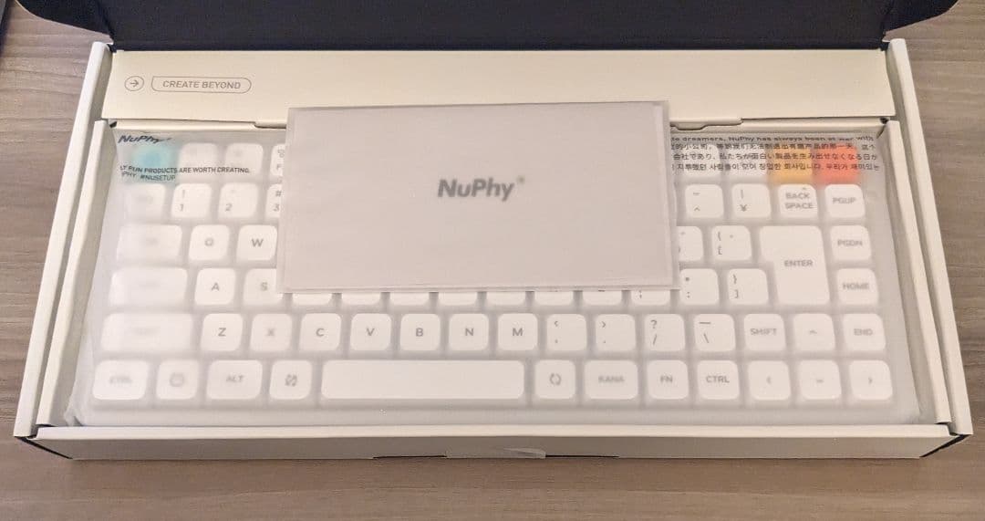 キーボード NuPhy Air75 V3 White / Red Nano / JIS