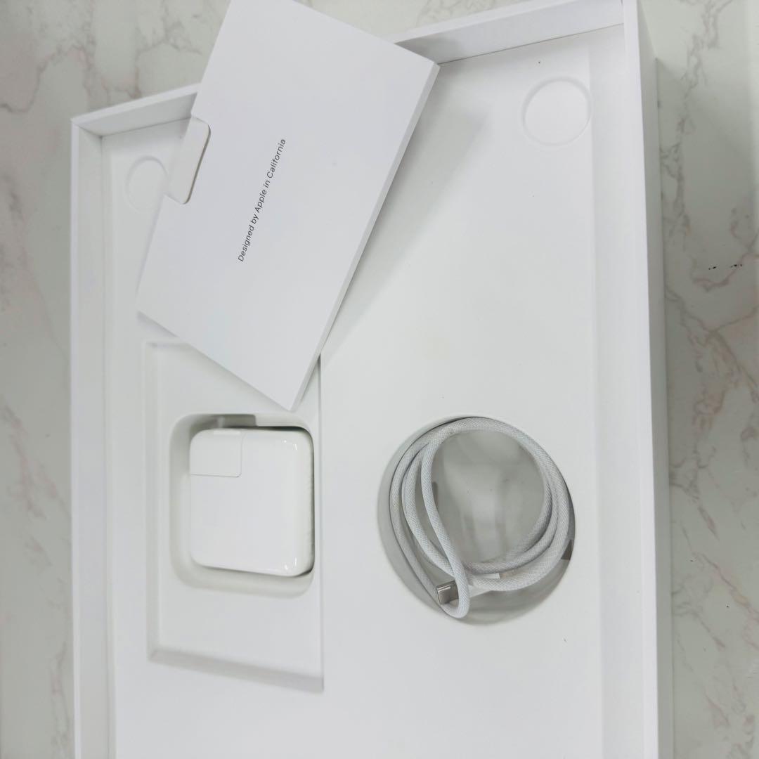 MacBook Air 13インチ 2020 M1 8GB 256GB