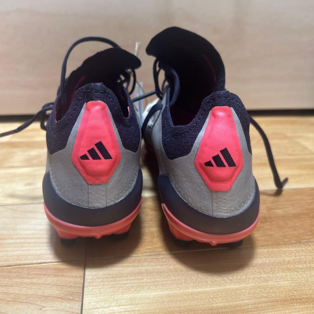 PREDATOR ELITE LOW HG/AG 土・人工芝用