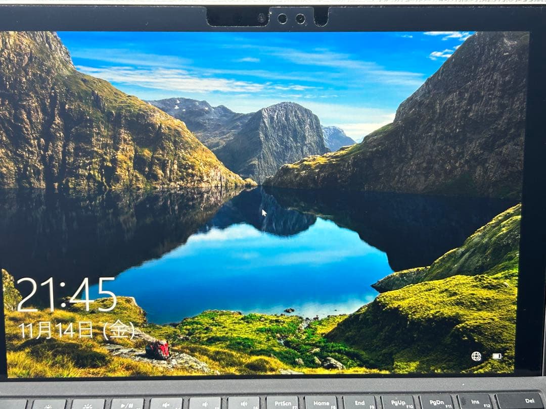 Microsoft Surface Pro シルバー 本体 ACアダプター付き