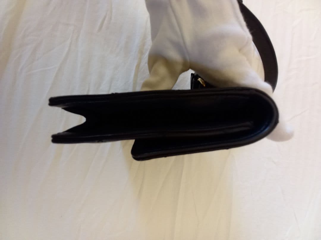 CHANEL ブラック ボディバッグ キルティング