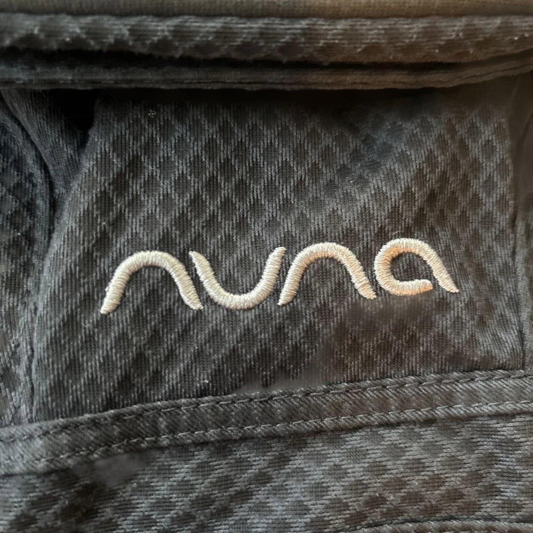 美品 NUNA 抱っこ紐 グレー メッシュ