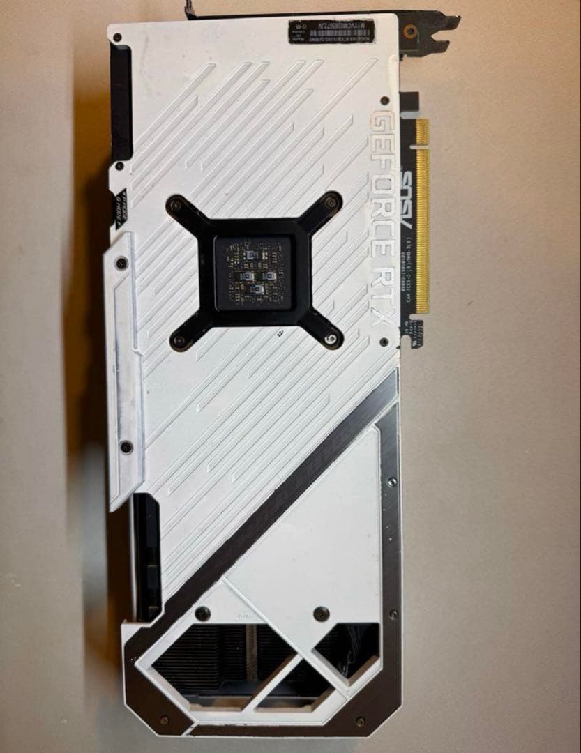 ASUS TUF Gaming GeForce RTX 3070 最終値下げ