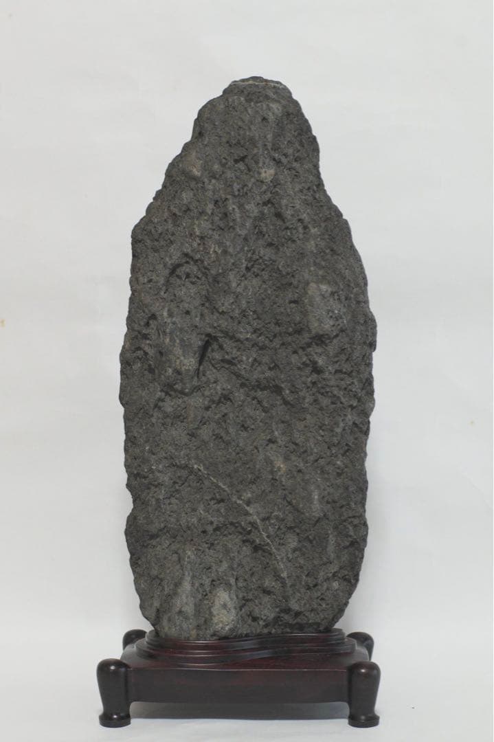 鳥取県　佐治川石　台座(材料　紫檀、猫脚)付き