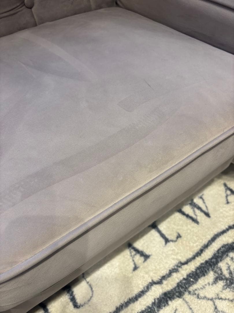 グレー 2人掛けソファ ボタン留めデザイン