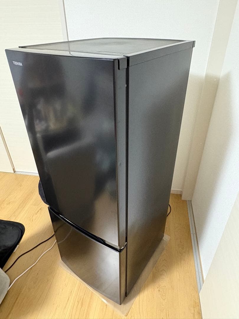 牛*ん様 a*1様 TOSHIBA ブラック 冷蔵庫 上下二段式