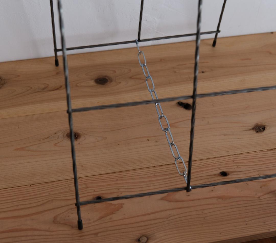 無骨なアイアン脚＆ウッドの飾り棚Ｎ　イベント什器　アクセシェルフ