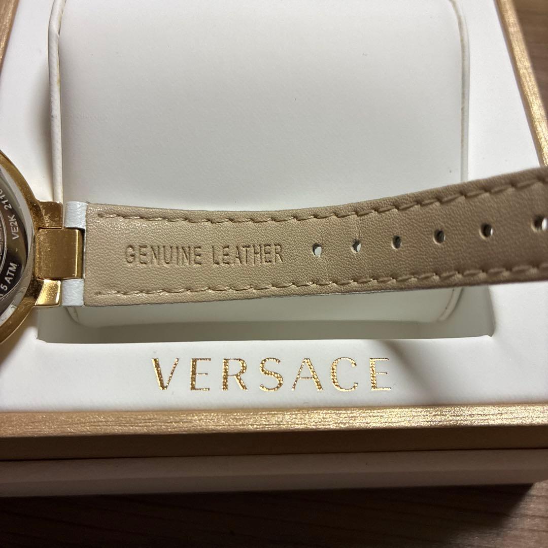 VERSACE レディース　腕時計未使用品