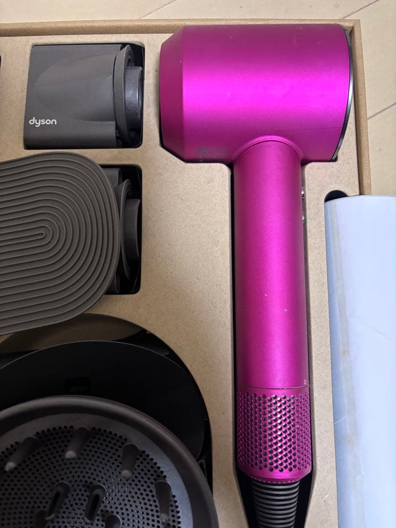 【美品スタンド付き】Dyson Supersonic ヘアドライヤー ピンク