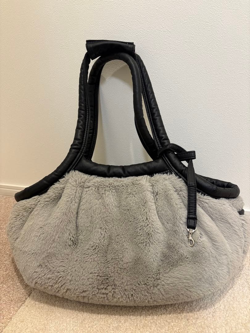 designf デザインfのマシュマロバッグ　ファー　サイズ