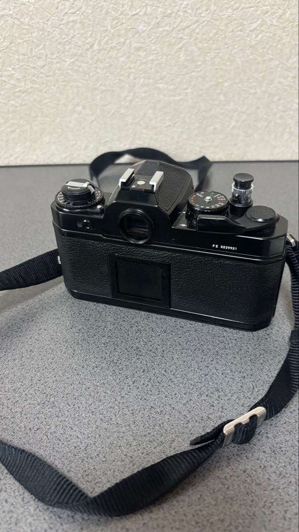 一眼レフカメラNikon FE 43-86mmレンズ付き　。モータードライブ。