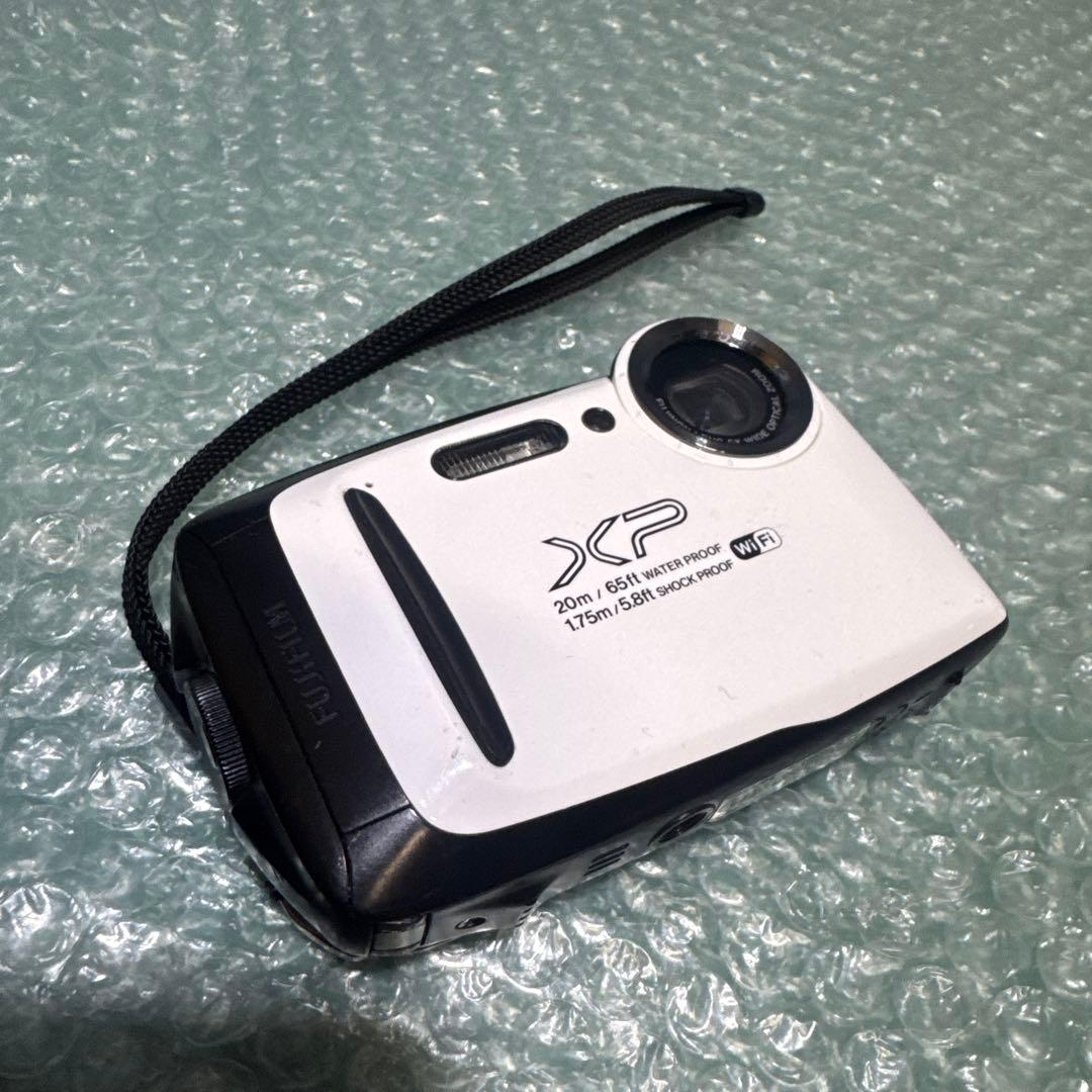 最終値下げ！【防水・耐衝撃・軽量】FUJIFILM FinePix XP130