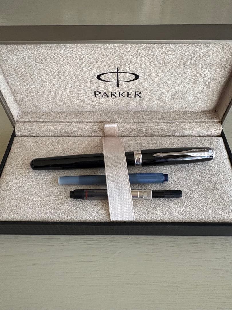 Parker 万年筆セット 黒色 インクカートリッジ付き