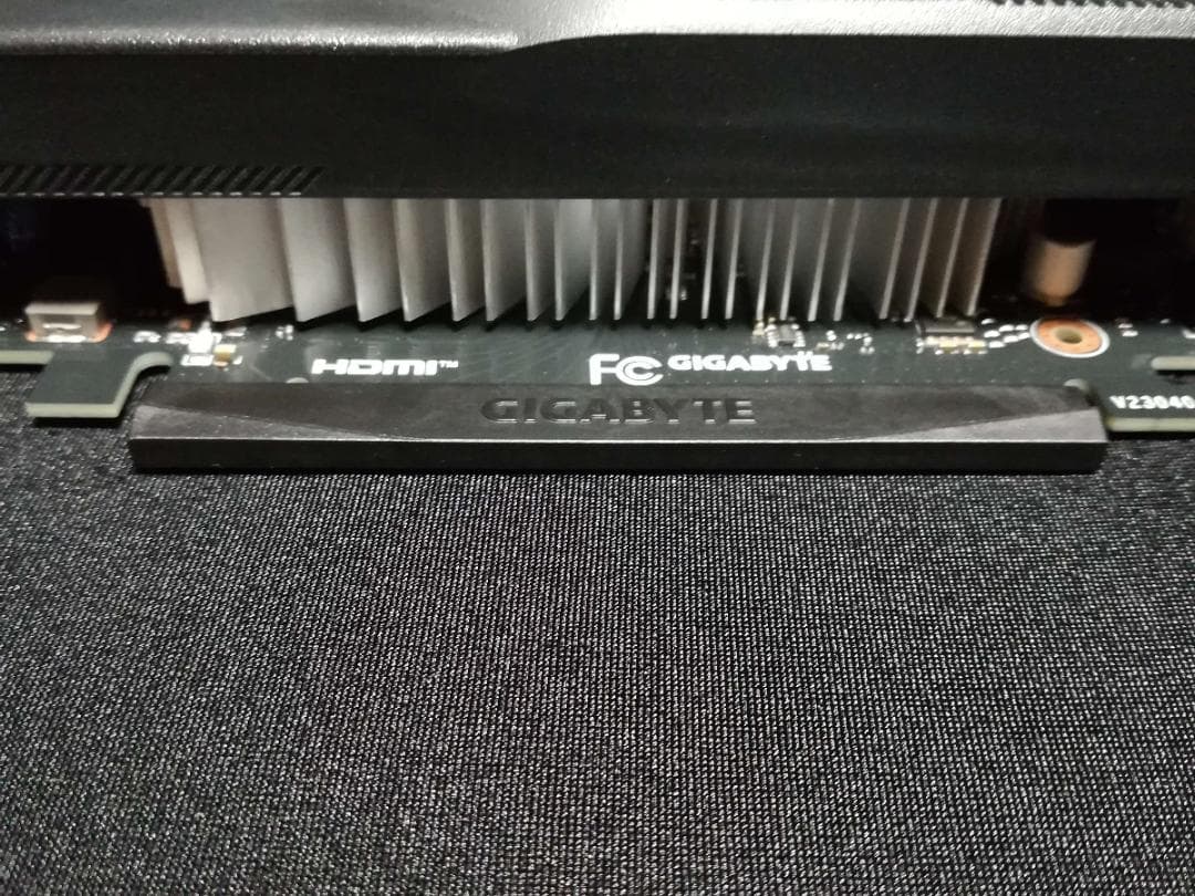 グラフィックボード・グラボ・ビデオカード GIGABYTE GeForce RTX 4060 8GB