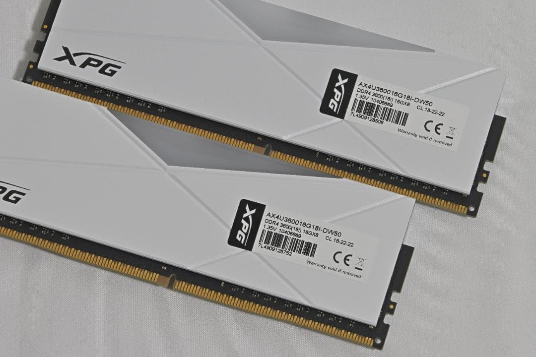 AX4U360016G18I-DW50 DDR4 16GB 2枚組 計32GB