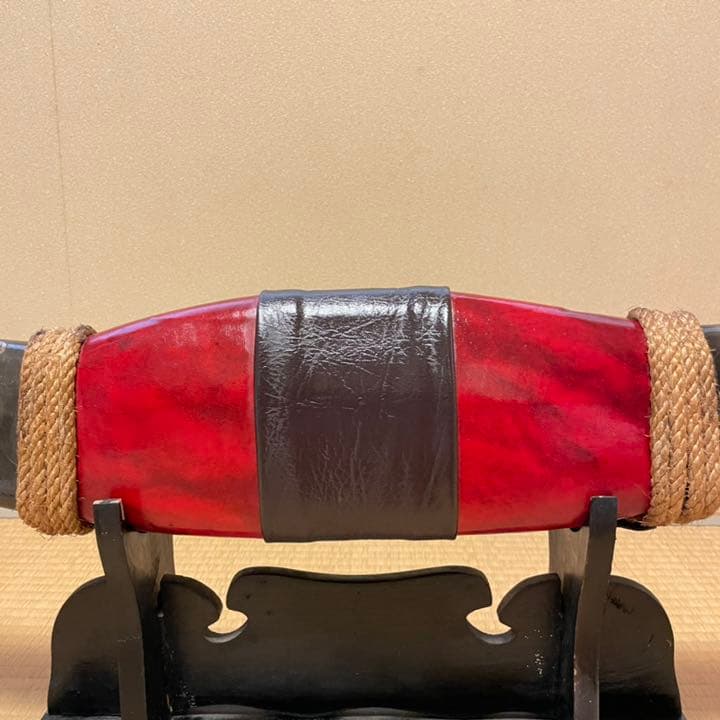 水牛の角 龍の彫刻   台座付き