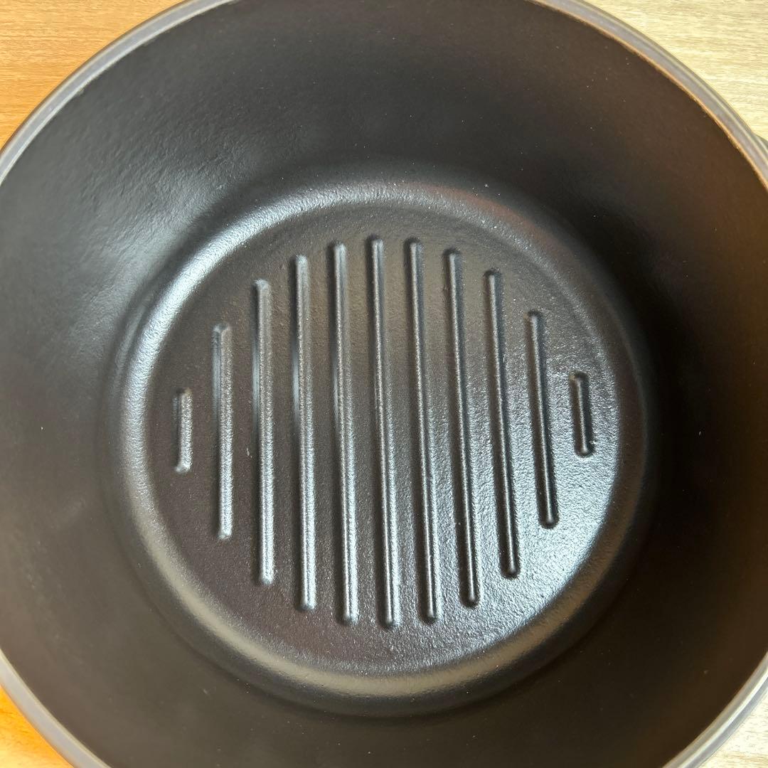 バーミキュラ　オーブンポットラウンド　22cm ブラック　両手鍋　鍋