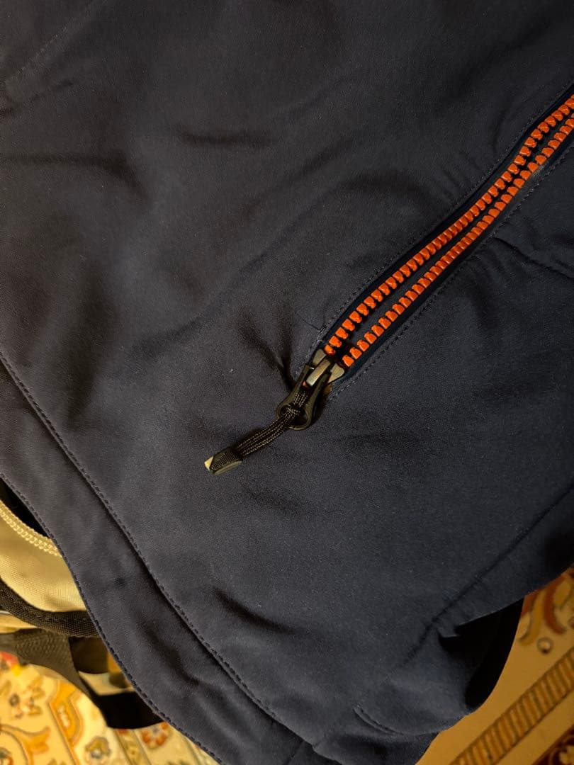 volcom Mサイズ ネイビー スキーウェア フード付き