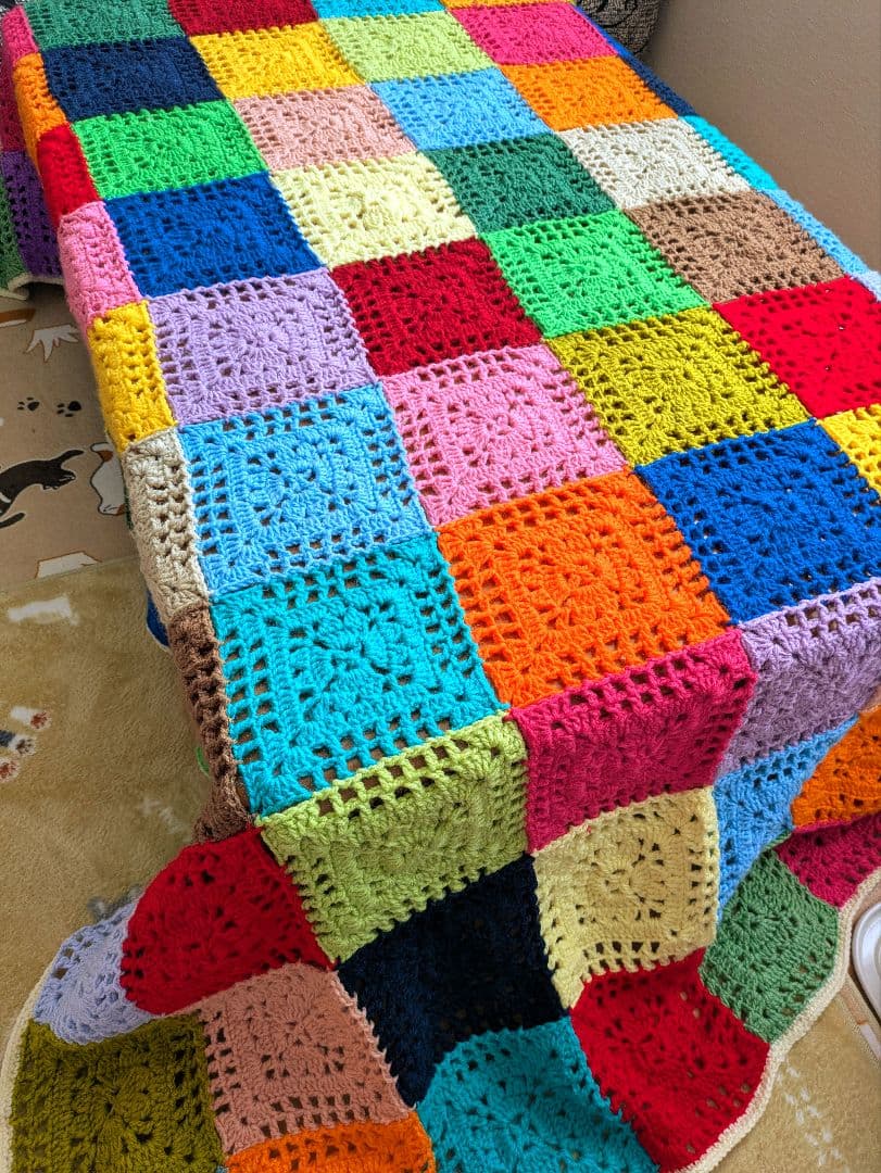 手編み　マルチカバー　ソファカバー　ベッドカバー　レトロポップ　こたつカバー