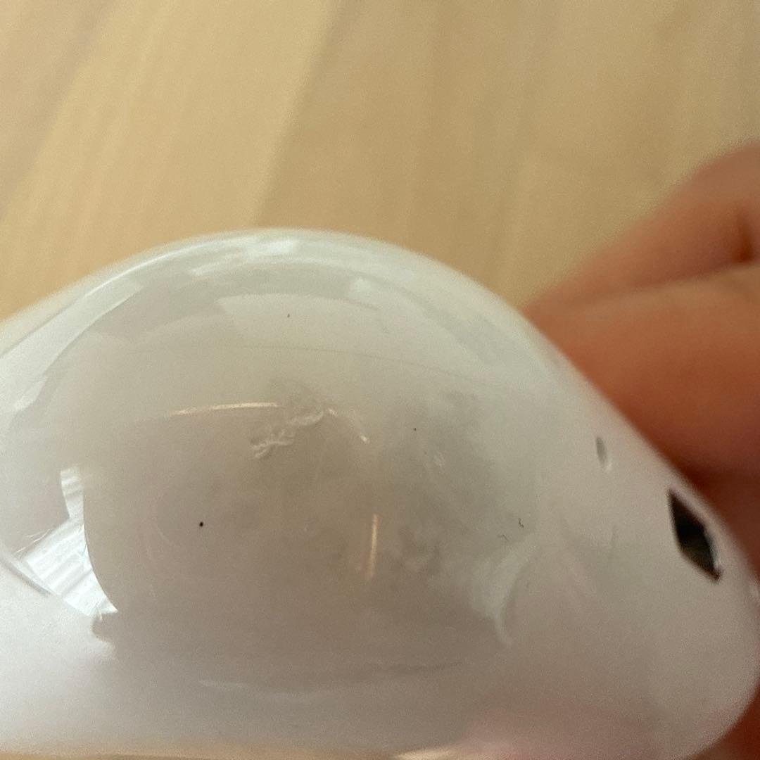 Apple AirPods 充電ケース 本体　2025年5月購入