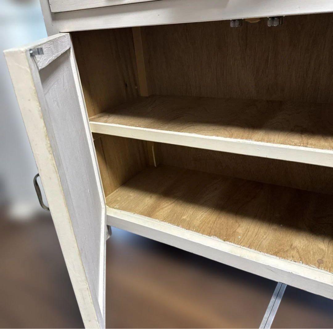 アンティーク ケビント　薬品棚　ガラスキャビネット　ホワイト　シャビー　飾り棚