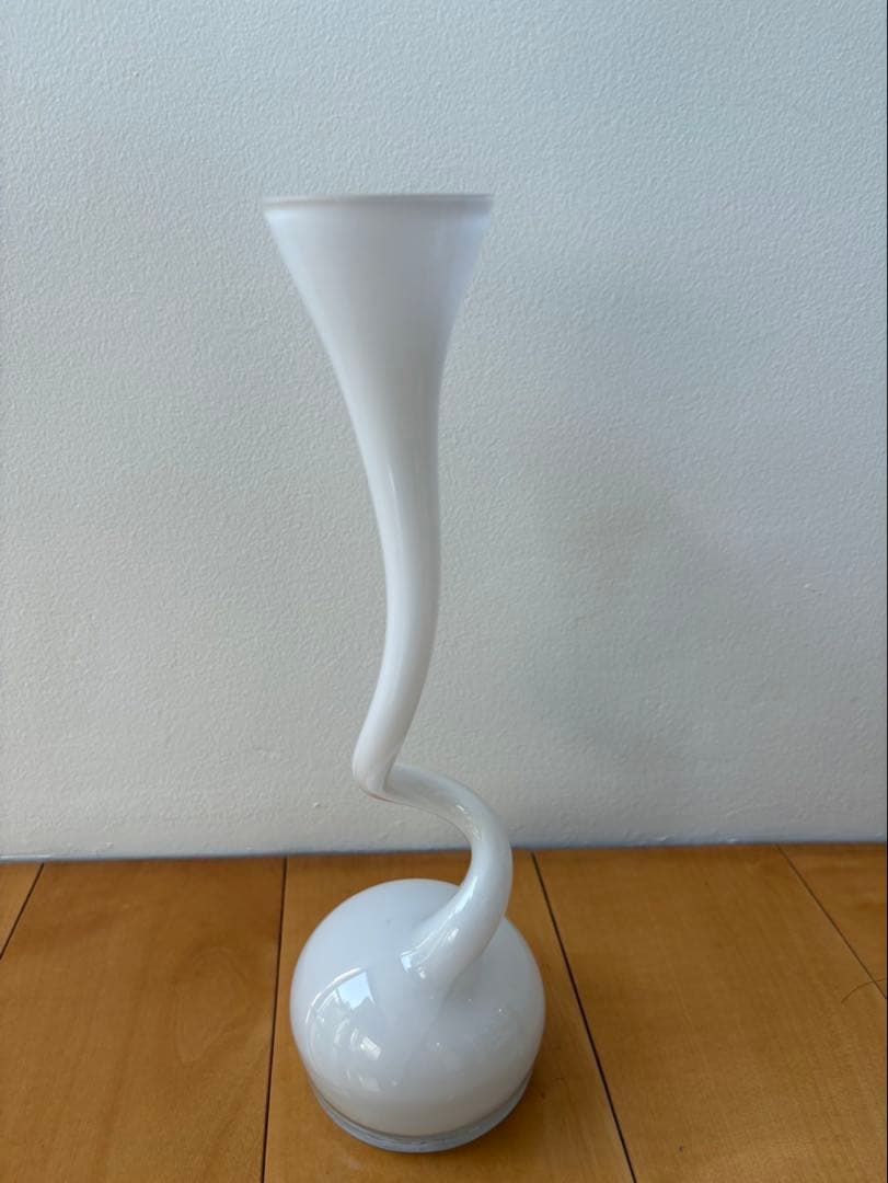 【期間限定値下げ】Normann  swing vase