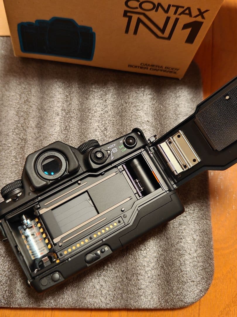 新品未使用 CONTAX N1 一眼レフカメラ