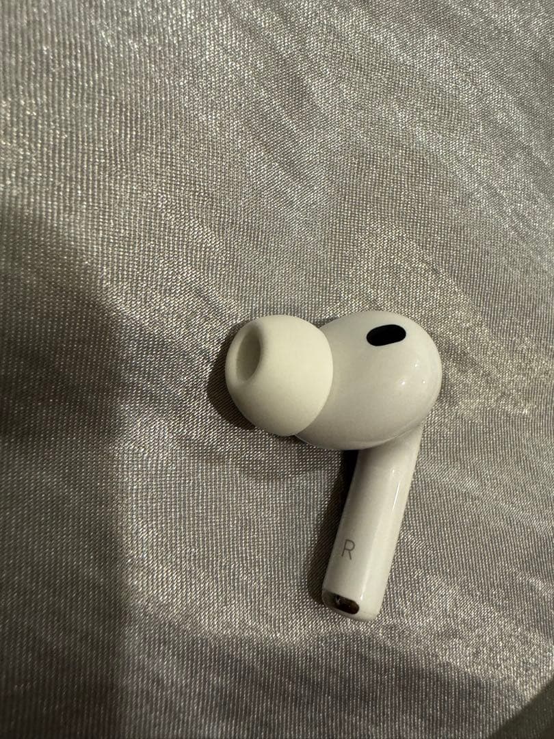 AirPods Pro ホワイト 右耳のみ
