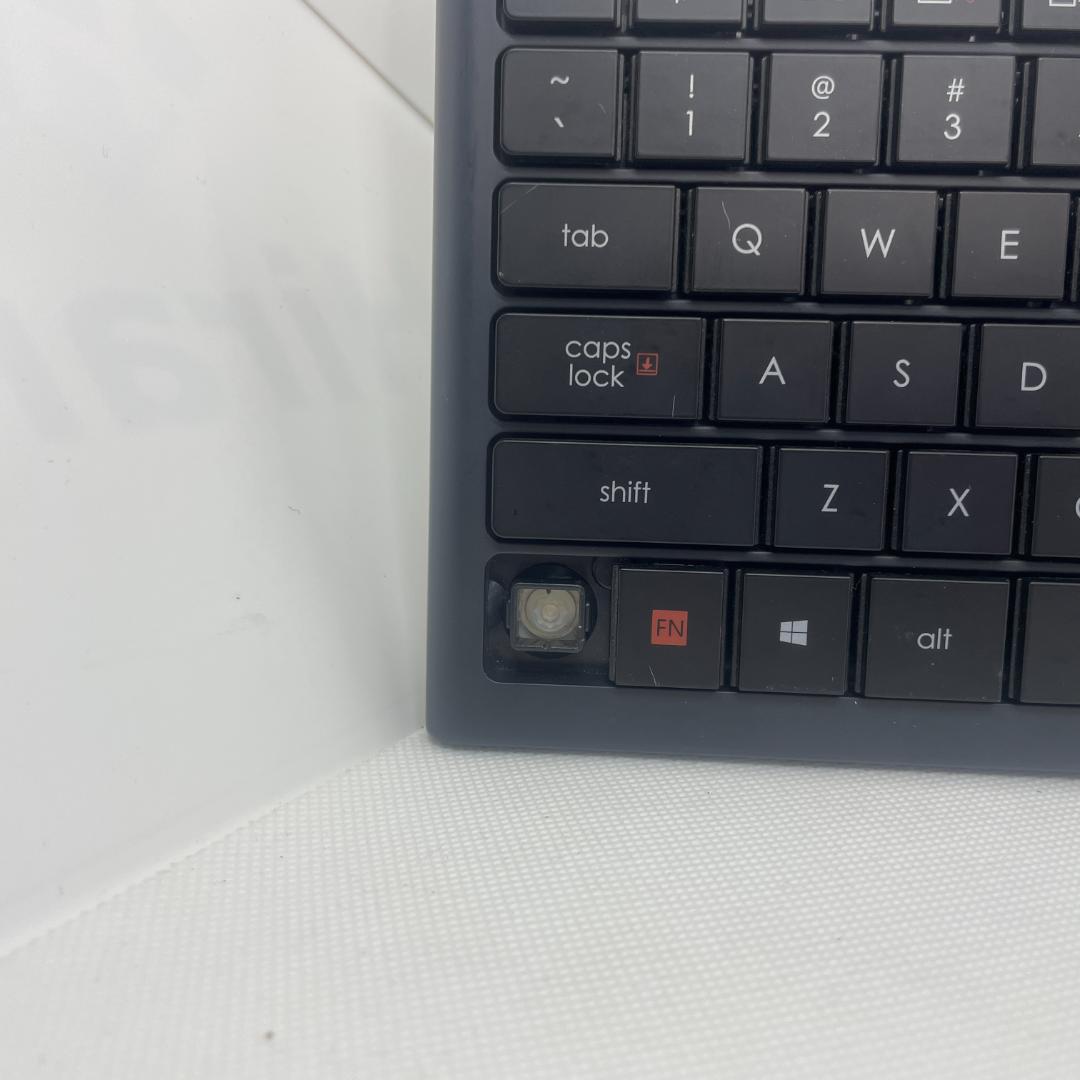 キーボード Logitech llluminated Living-Room K830