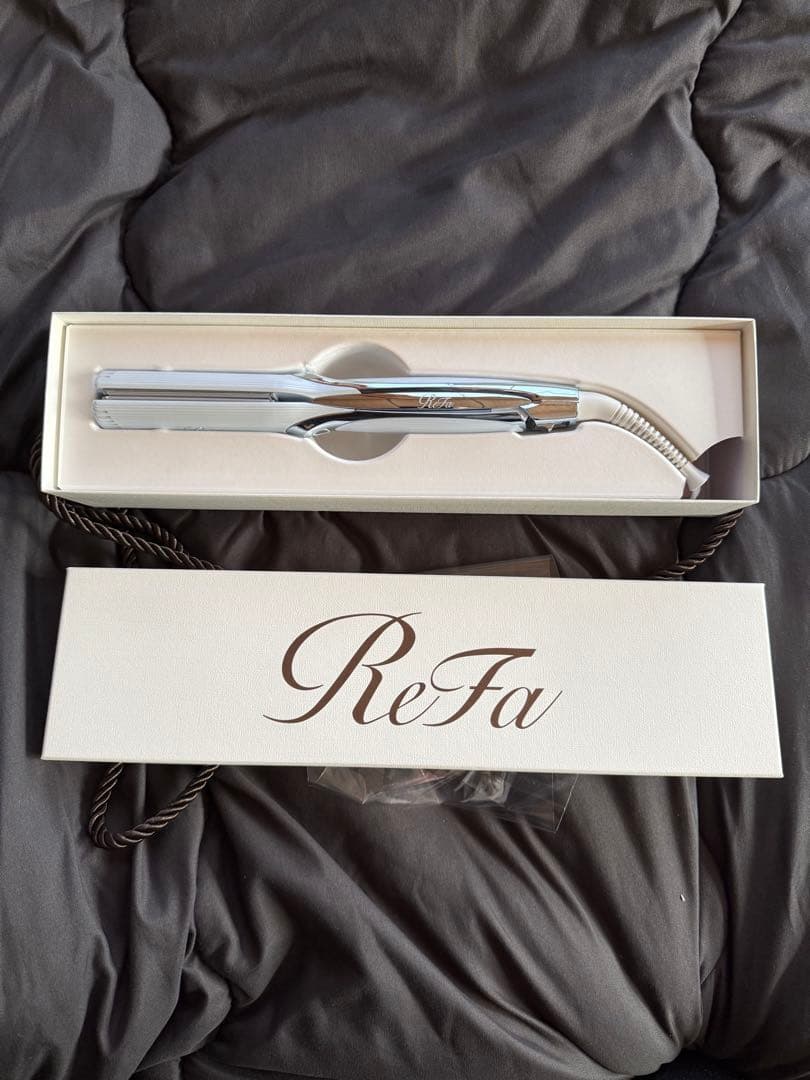 新品　ReFa ストレートアイロン プロ　リファ　ホワイト