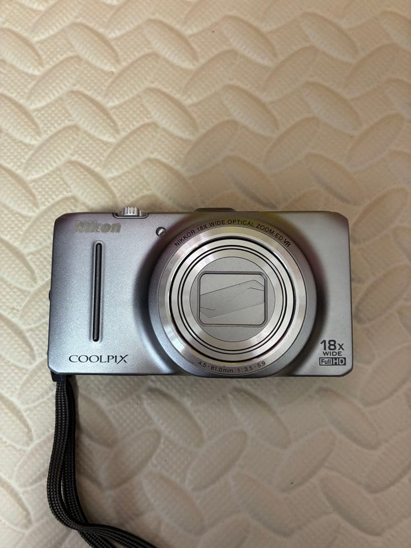 美品　nikon coolpix s9300 デジタルカメラ