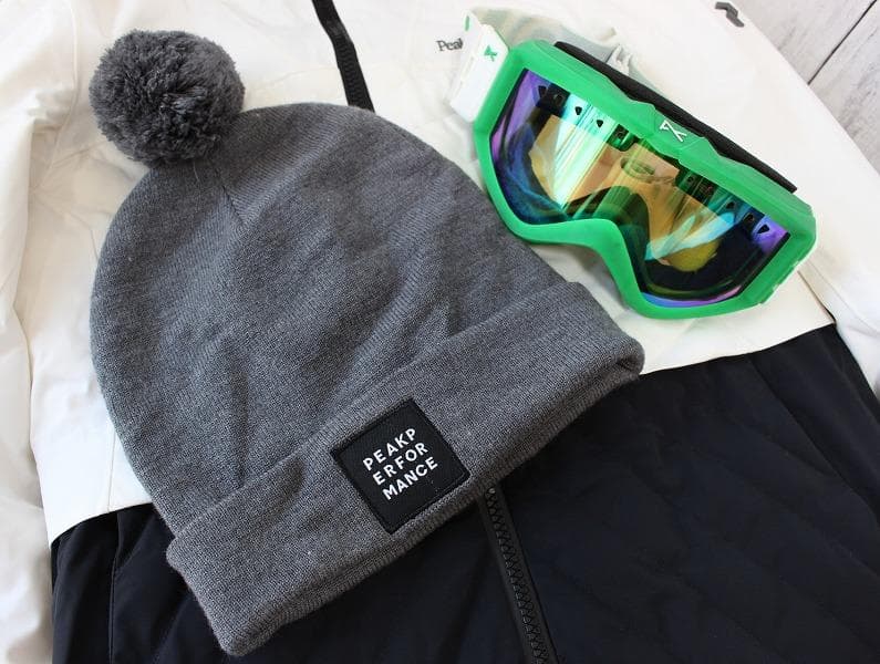 ピークパフォーマンス VELAERO スキーウェア上下セット 日本サイズM