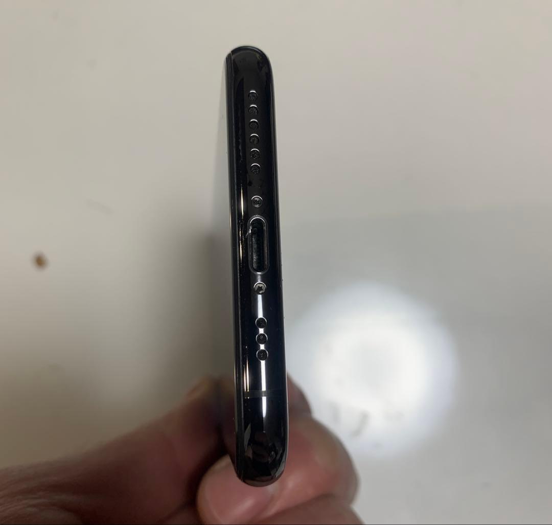 値下げ即ブロックApple iPhone Xs 256GB バッテリー容量81%