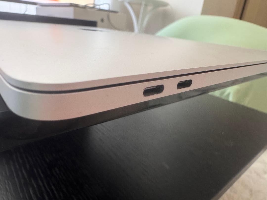 Apple MacBook Pro 13インチ（2016-16G-1TB）