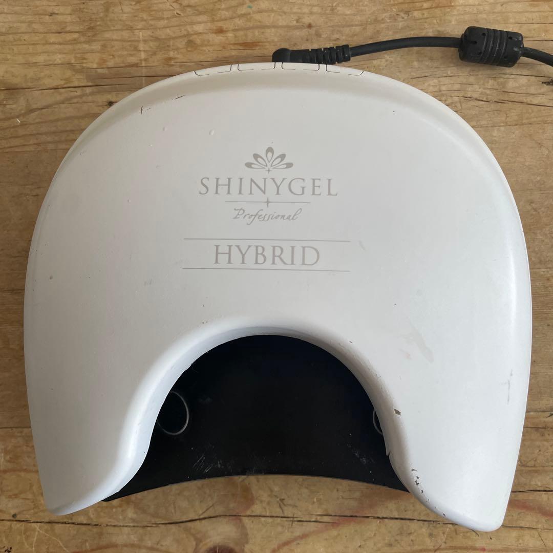 SHINY GEL HYBRID UV/LEDライト　有線とおまけ