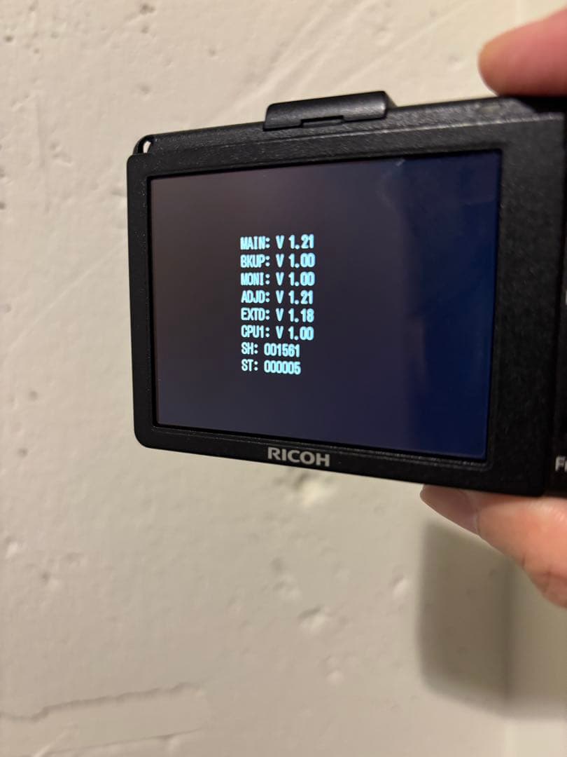 美品RICOH GR DIGITAL iii コンパクトデジタルカメラ