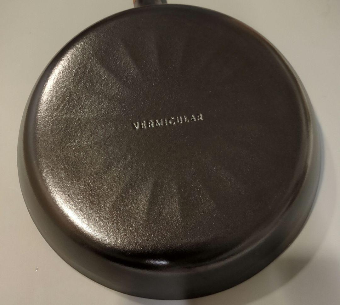 VERMICULAR フライパン 26cn木製ハンドル　ウォールナット　【美品】