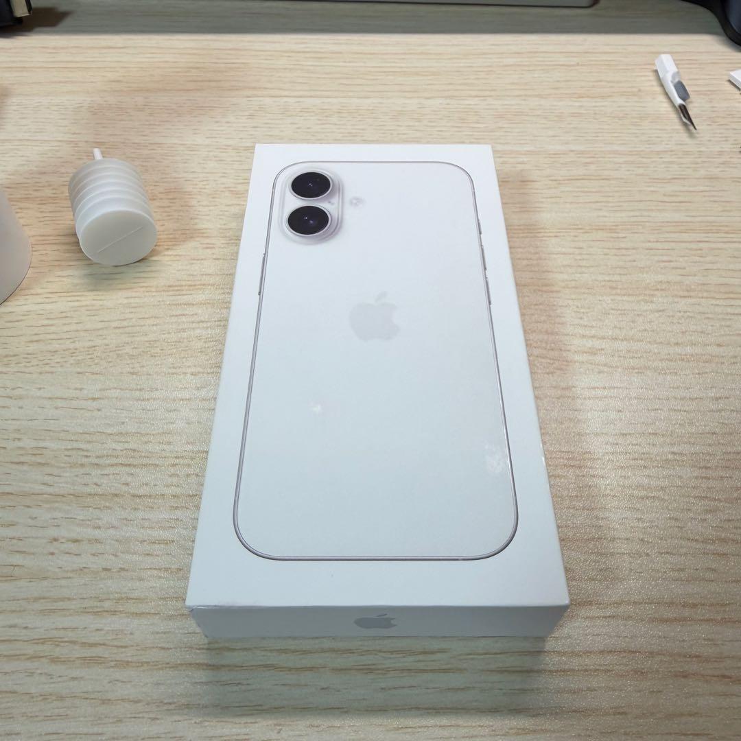 Apple iPhone 16 ホワイト256g 本体