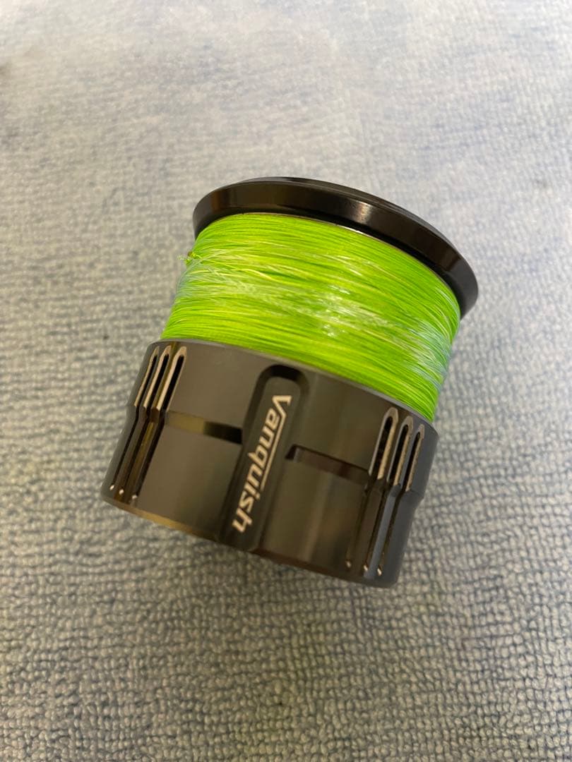 19ヴァンキッシュc3000mhg 美品　変えスプール　PEライン付き。