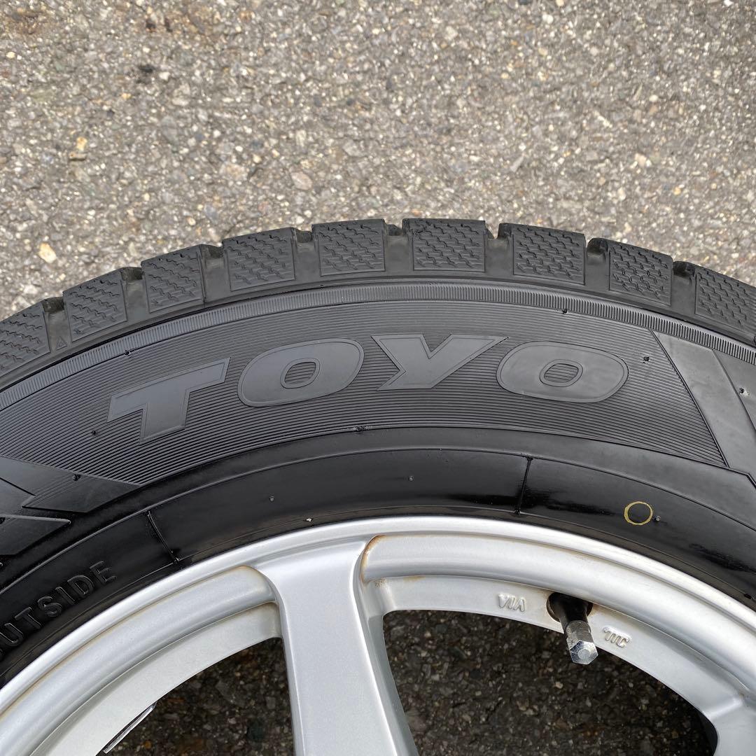 中古バリ溝トーヨースタッドレスセット215/65R16 30系アルファード等