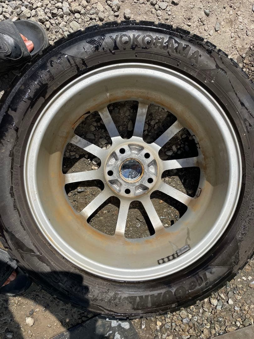 値下げ中‼️Volkswagen 16インチアルミ　 Yokohamaタイヤ付き