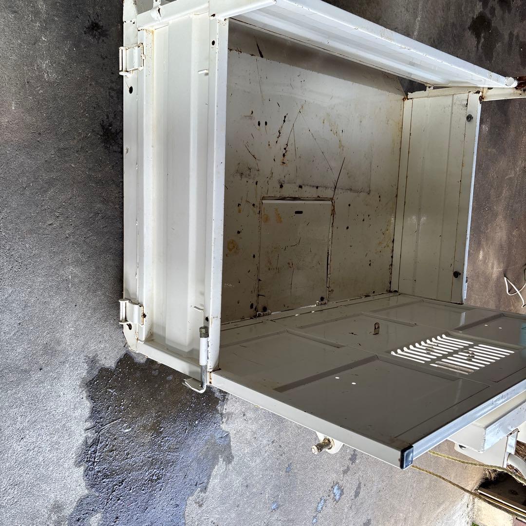 ダンプハンドル付き作業用ボックス引き取り限定