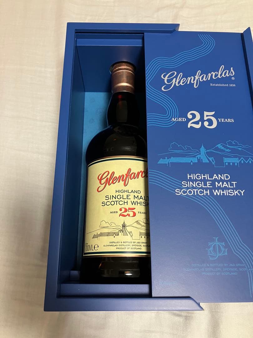 Glenfarclas 25年 シングルモルトウイスキー 700ml￼木箱入り