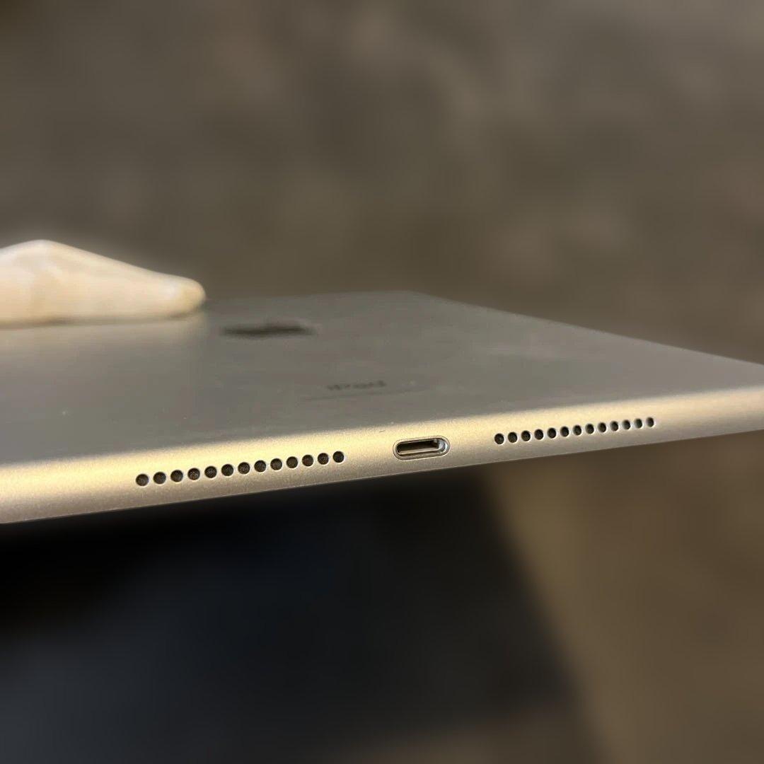 iPad 第7世代 32GB スペースグレー Apple