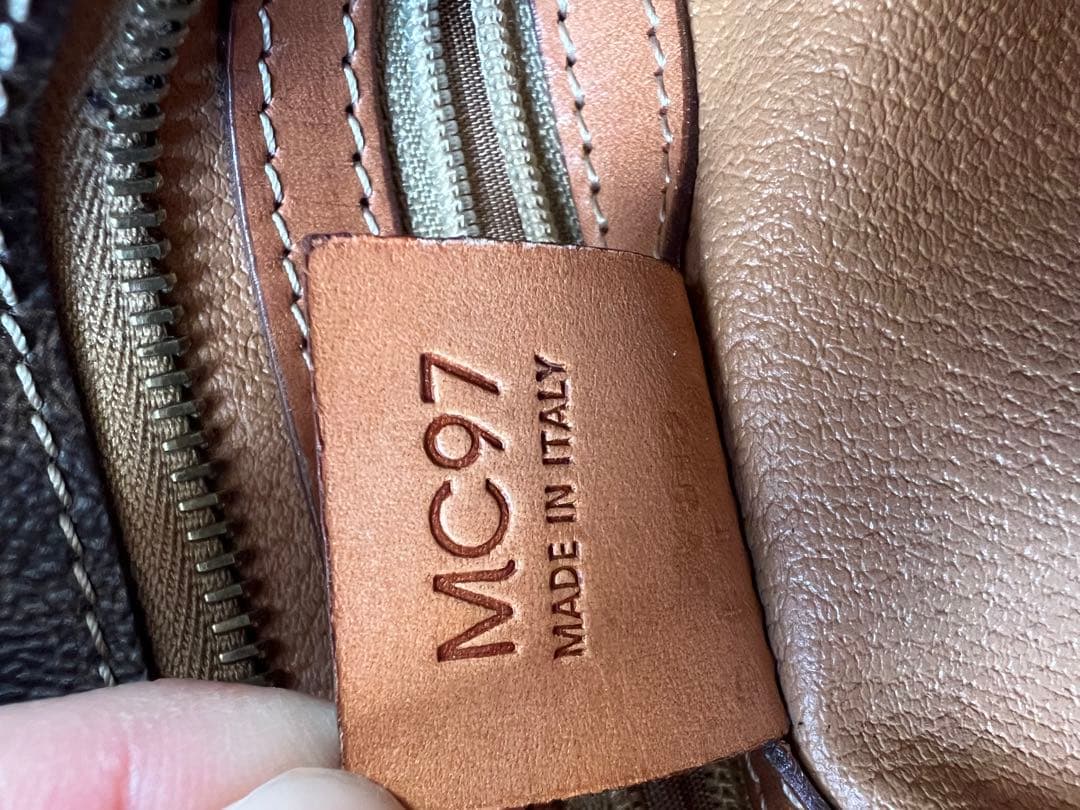 Cute　CELINE ブラウンレザーショルダーバッグ