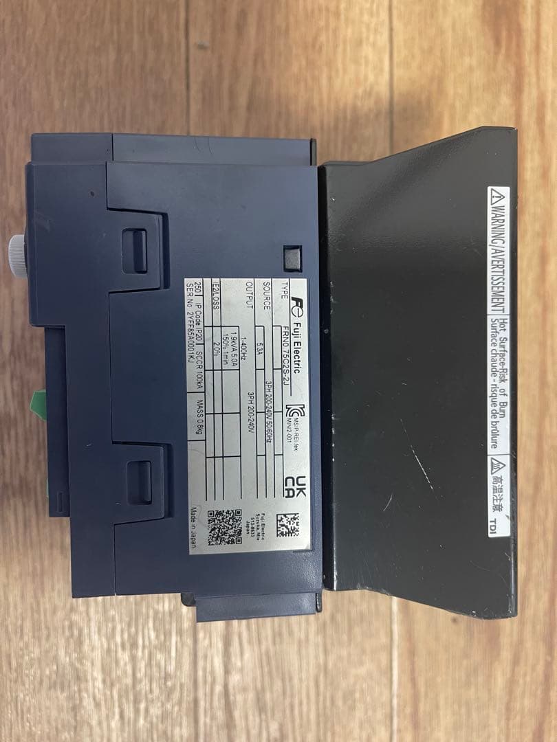 FRN0-75C2S-2J インバータ 53A