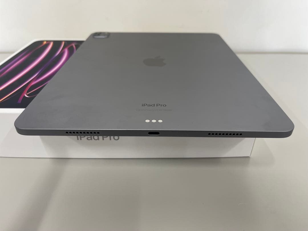 iPad Pro 12.9インチ 第6世代 256GB Wi-Fi　フルセット