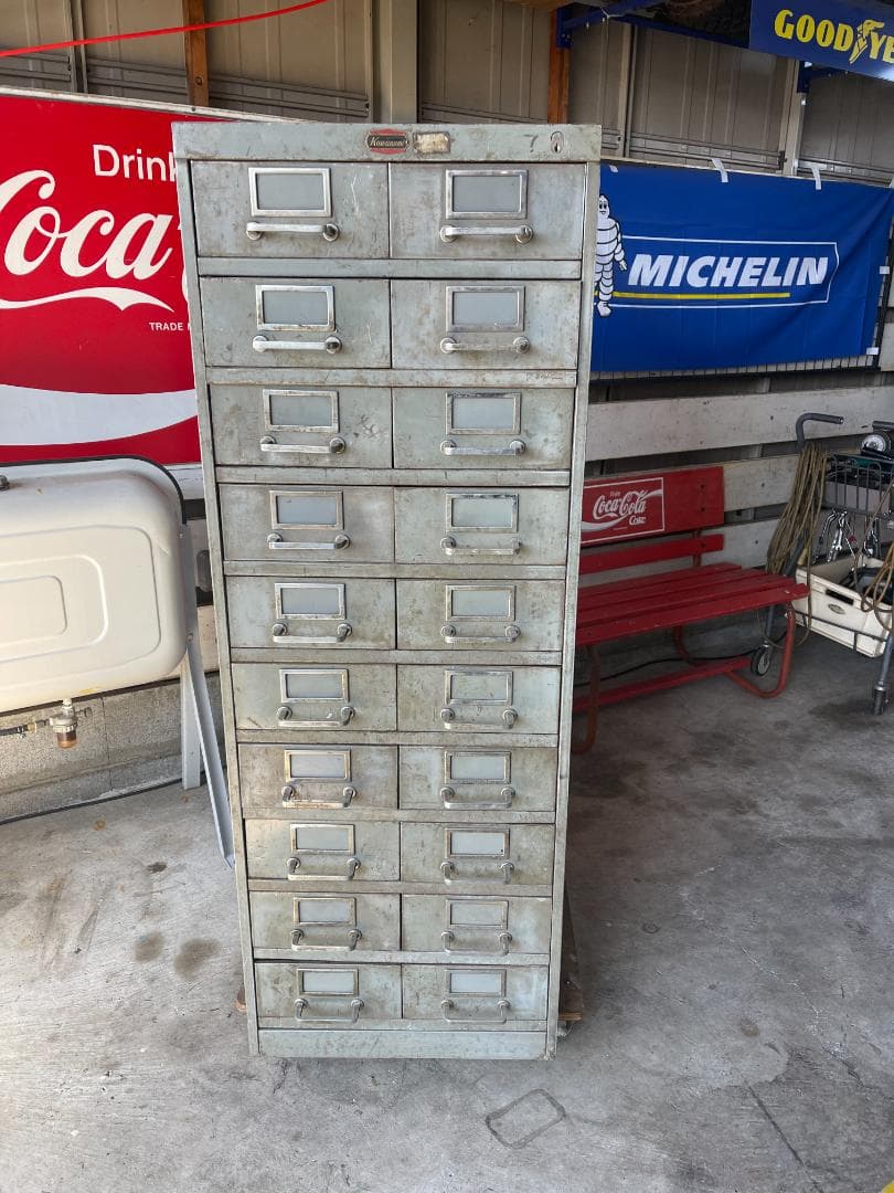 ❤️❤️❤️引き取り限定　棚 スチール 鉄錆物　ブロカント　多肉&セダム　古道具